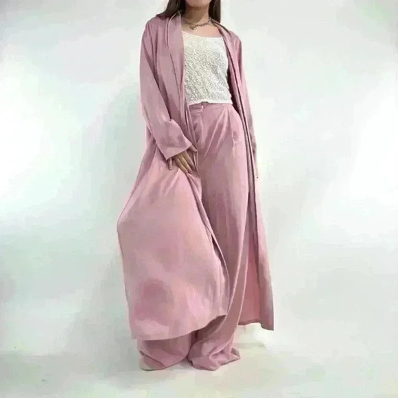 Pink Two piece cardigan and pant set - Picture 4 of 5